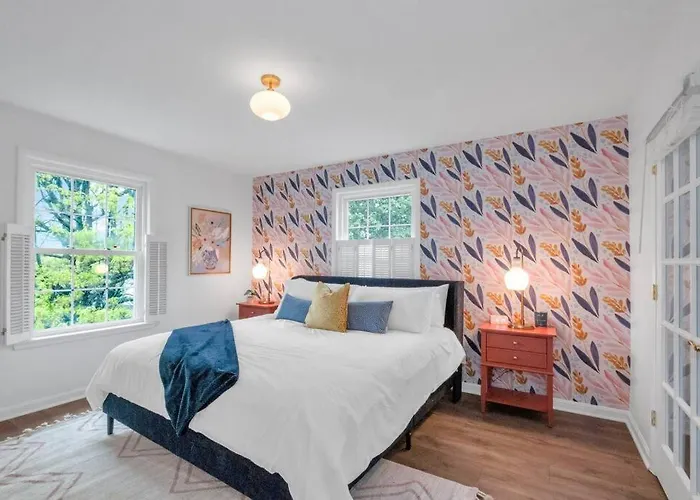 Hébergement de vacances Brand New, Renovated Urban Oasis With Plenty Of Parking
